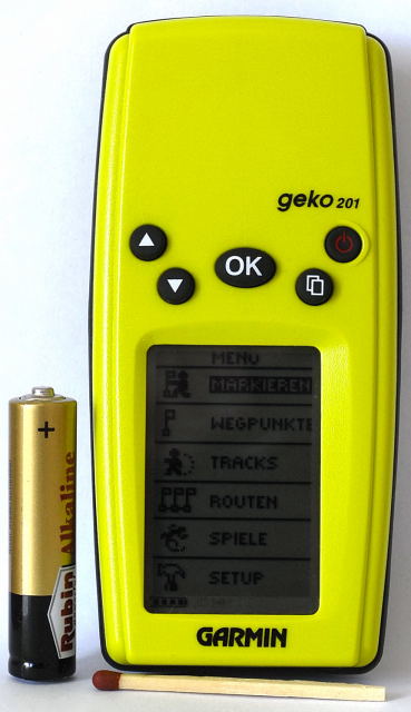 Größenvergleich Geko 201 zu Batterie Größe AAA