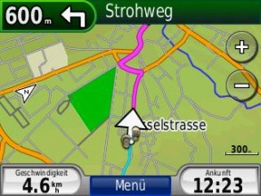 Ziel aus der POI-Datenbank wird mit automatischer Routenberechnung angesteuert