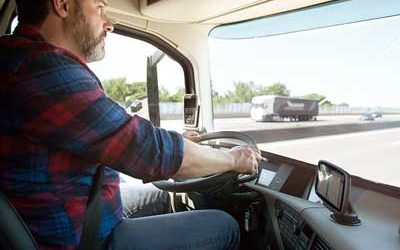 TomTom TRUCKER 6000 Lifetime Edition im LKW (©TomTom)