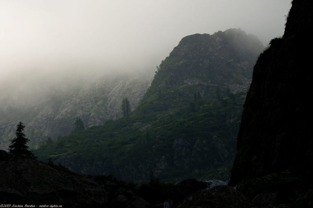 EM10289 PS berge wolken