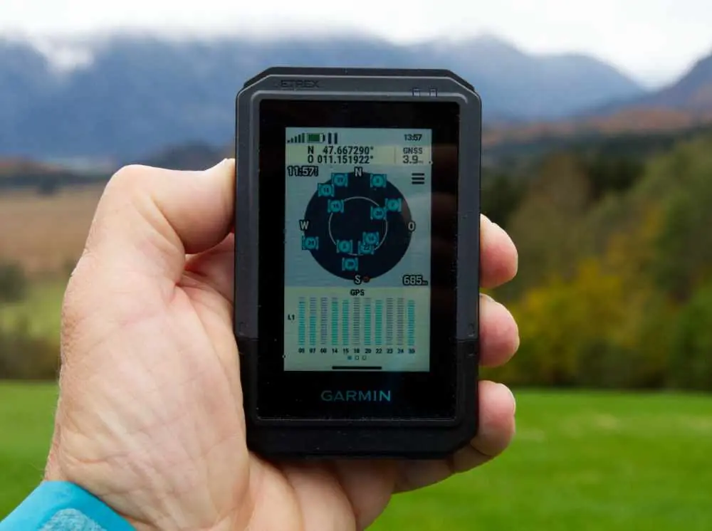 Garmin eTrex Touch - Test der 2025er Neuauflage! 1 Garmin eTrex Touch 2 mit Satellitenseite