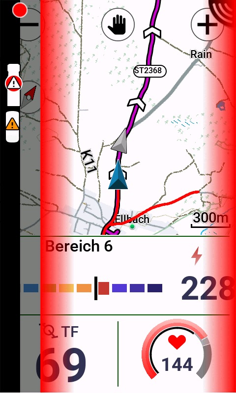 Garmin Varia RearVue 820 Test - Ein Pickup mit Anhänger und ein PKW